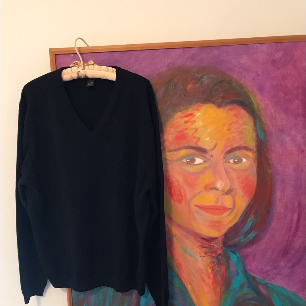 Brooks brothers merino wool, v-neck sweater